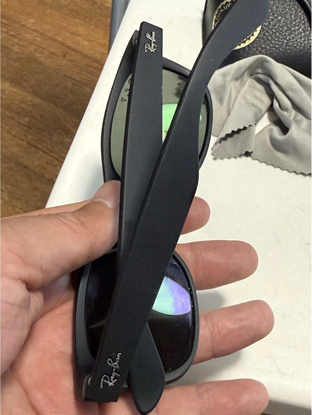 Ray-Ban  Classic Reading Sunglasses With Case